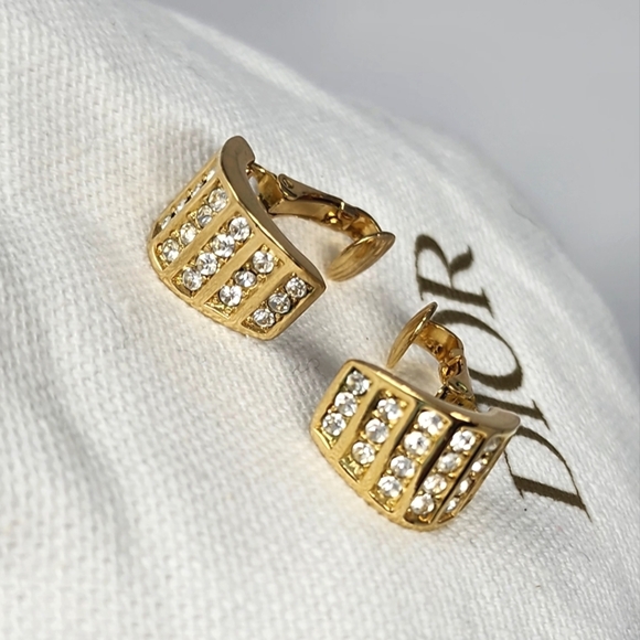 Christian dior Clip-on Earrings with Dustbag & Sample Perfume - Picture 7 of 12